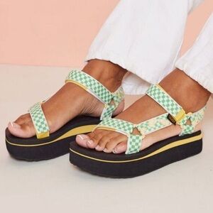 Platform Checkerboard Strap Sandals - Green